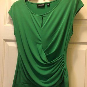 New York & Company Green Short Sleeve Top